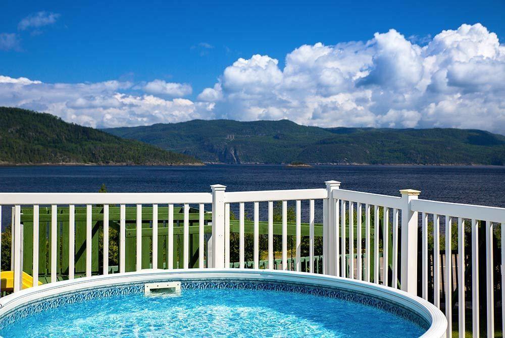 Chalets Condos Sur Le Fjord LʼAnse-Saint-Jean Eksteriør billede